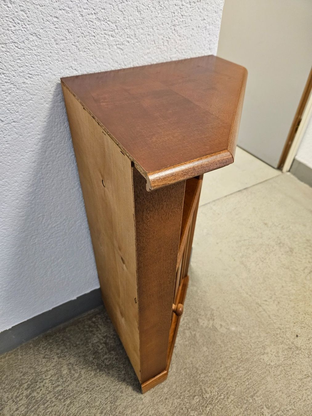 Kommoden: Eckkästchen – Gebraucht aus Zürich von Gabriela1- 2