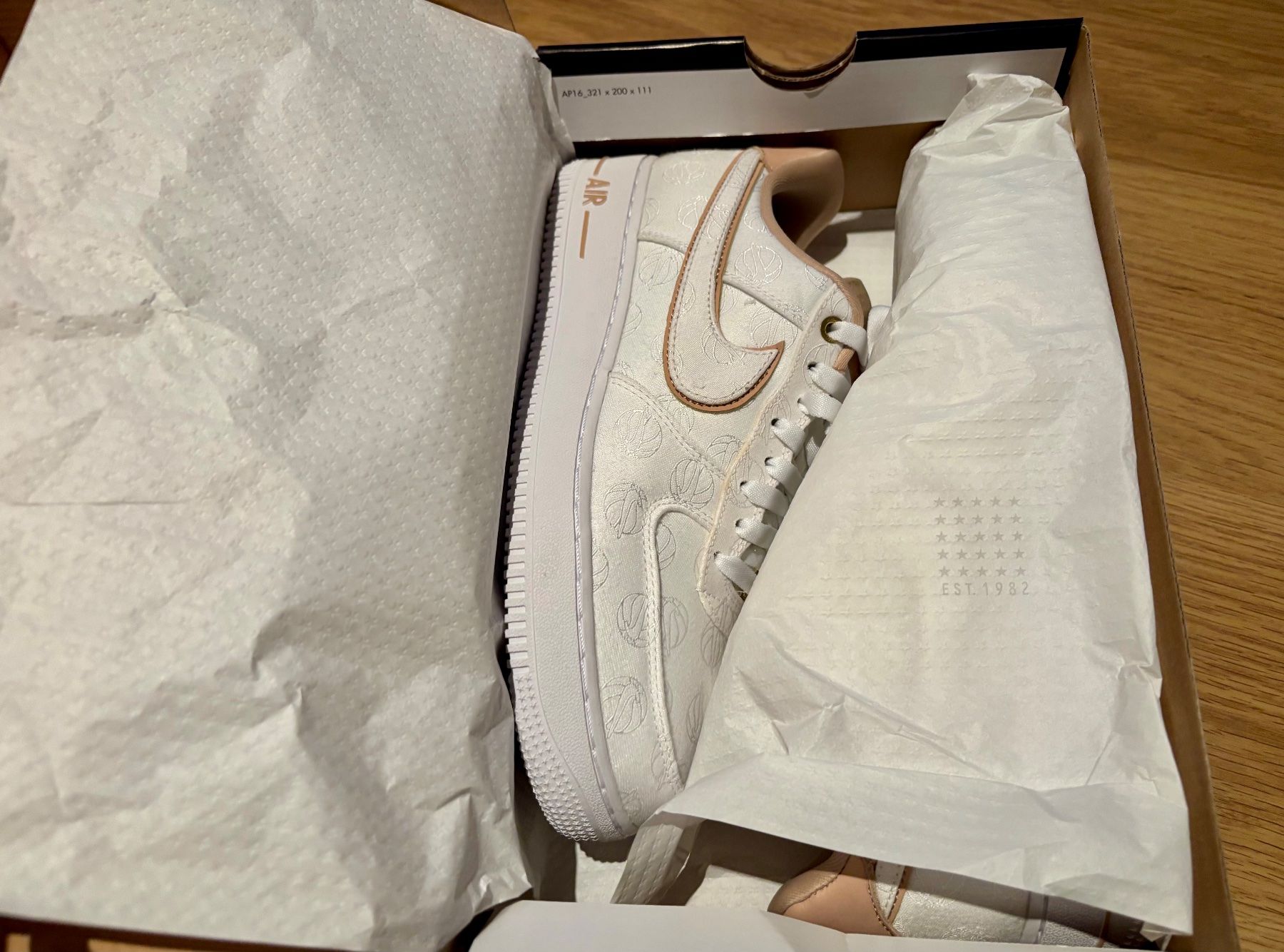 Nike Scarpe da donna: Nike Air Force 1 '07 LX, Neu! – Nuovo e nell'imballaggio originale da Baden venduto da Tiffany6878 2