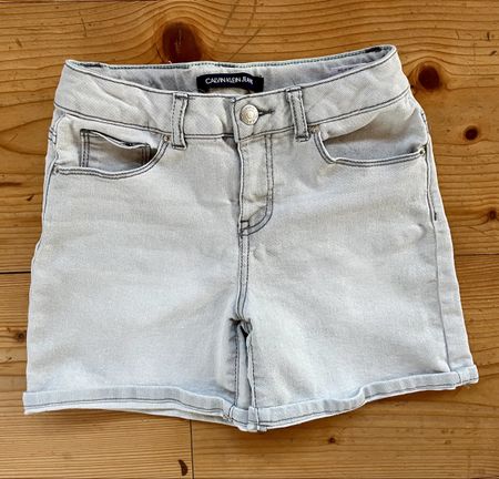 Short Calvin Klein Jeans fille, été 10 ans
