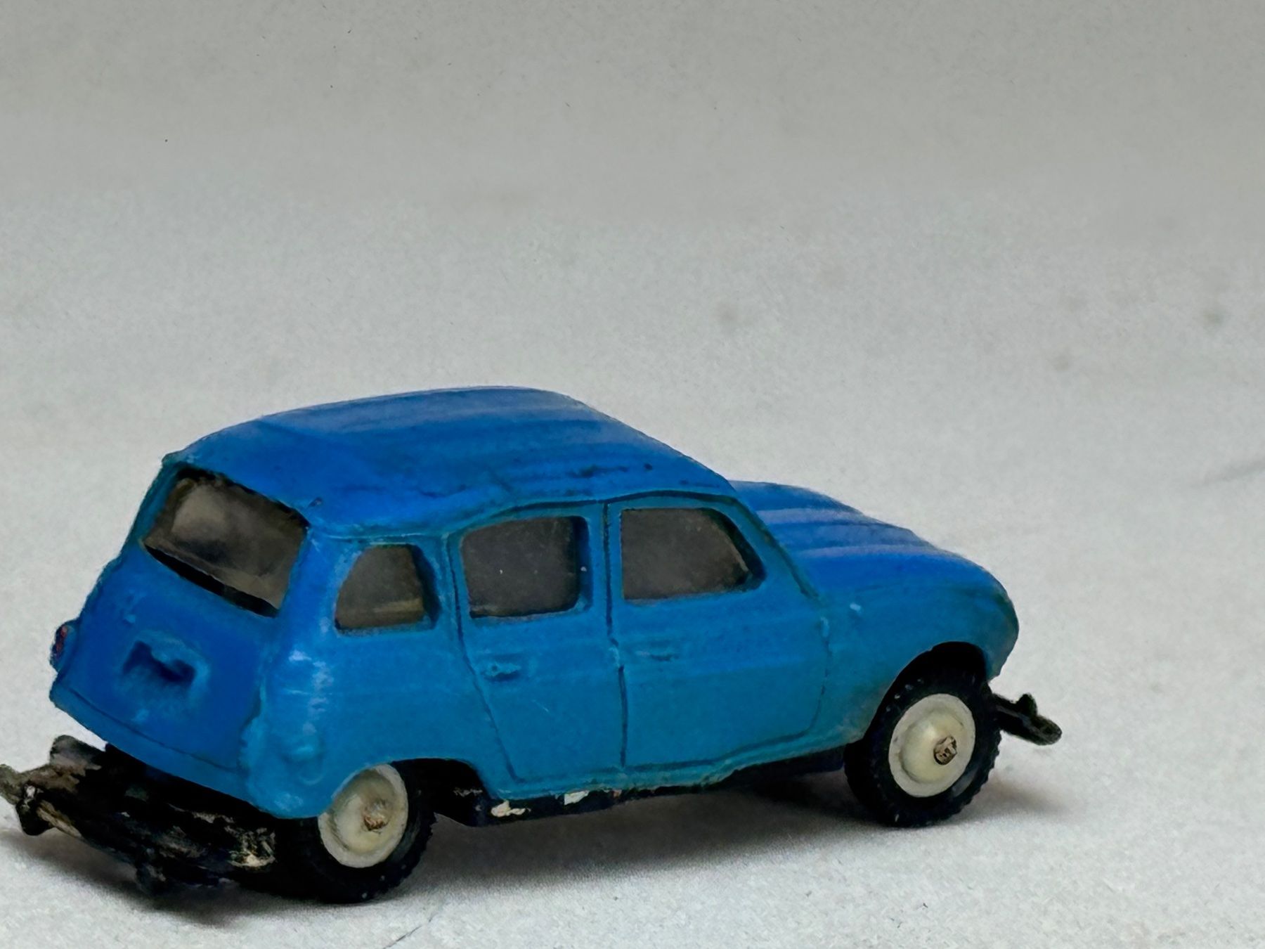 Preiser Modellini di ferrovie: GB1- Norev Renault 4 L blau – Usato da Elm venduto da Wikmtz 1