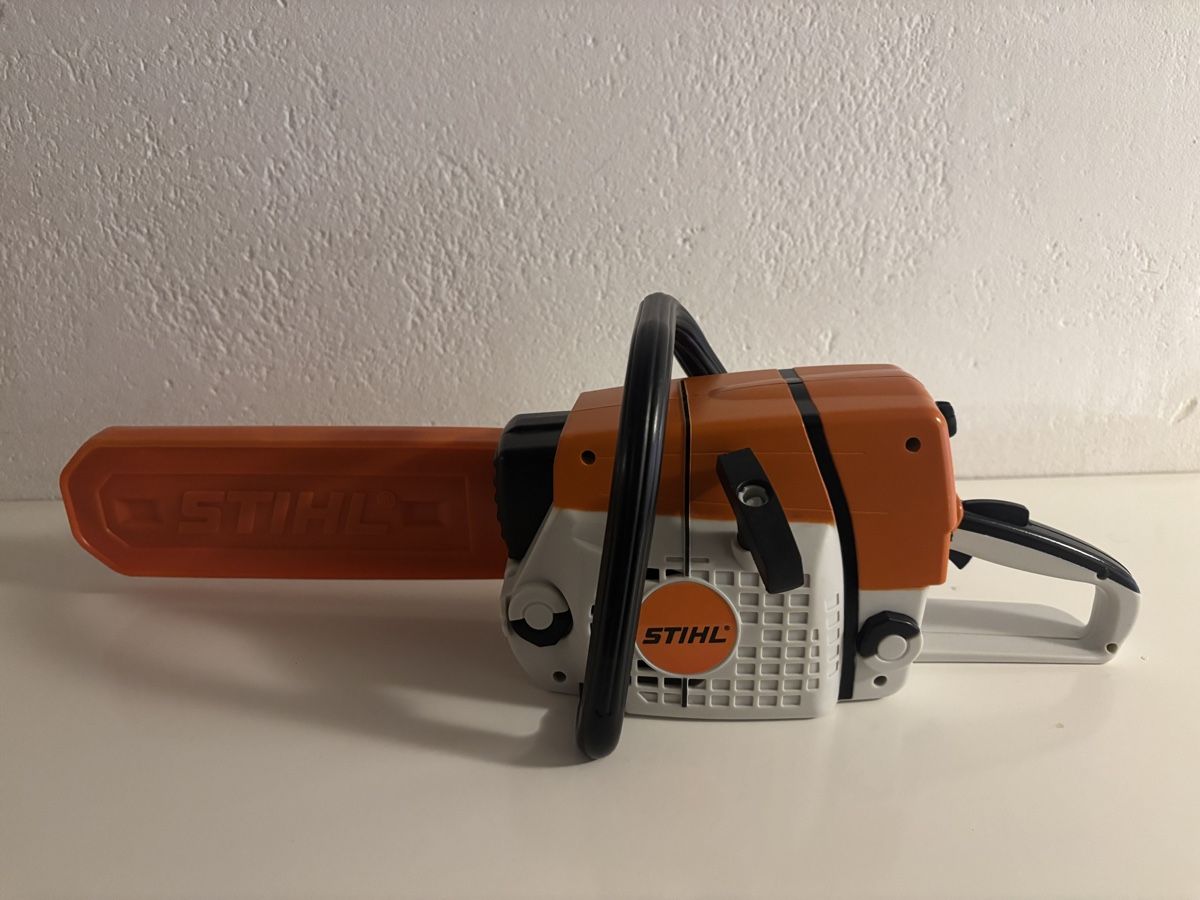 Spielzeuge: Stihl Spielzeug Kettensäge – Gebraucht aus Grosswangen von esruk