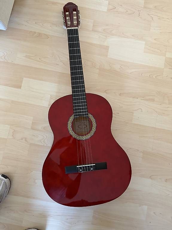 Strumenti musicali: Gittare – Usato da St. Gallen venduto da ili_8lvy