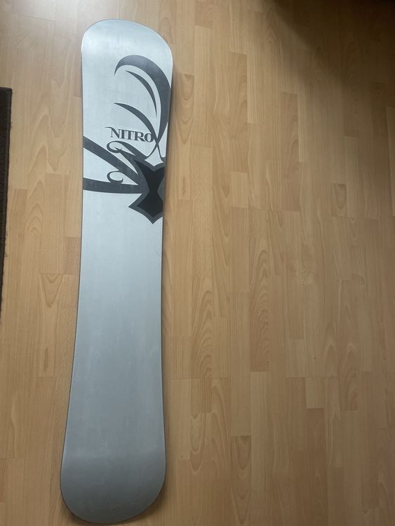 Nitro women’s snowboard 3