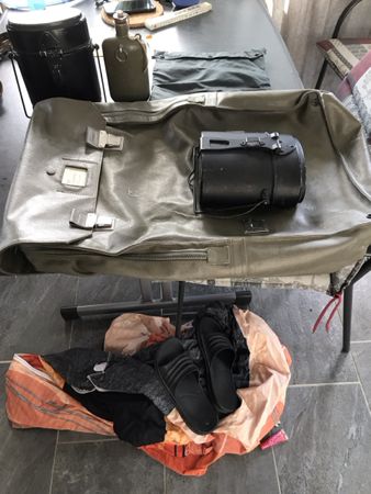 Militärtasche mit Inhalt 