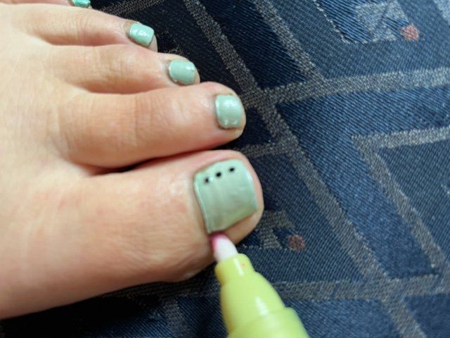 Unghie finte: Nagellack Entferner Stift *** praktisch *** einfach *** – Nuovo e nell'imballaggio originale da Nottwil venduto da Frontal 1