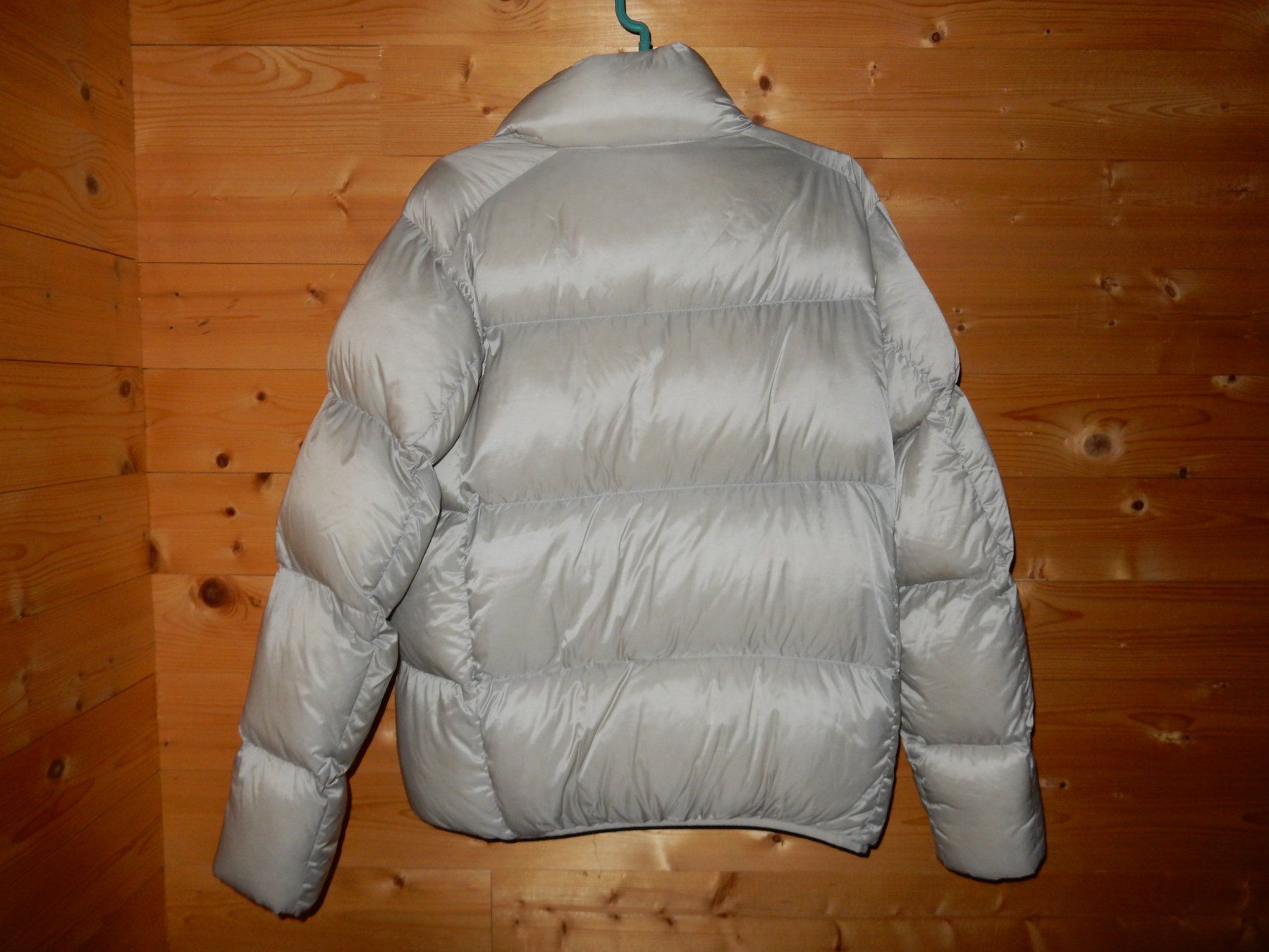 Uniqlo Giacche: Daunenjacke UNIQLO Ultra Light Down, Gr. M – Usato da St.Gallen venduto da regenbogen5 2