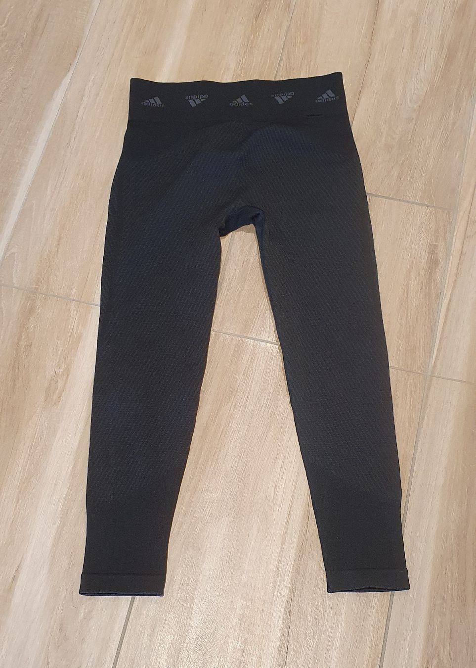 Leggings: Adidas Damen Leggings, Grösse M – Usato da Oberlunkhofen venduto da AnnKe