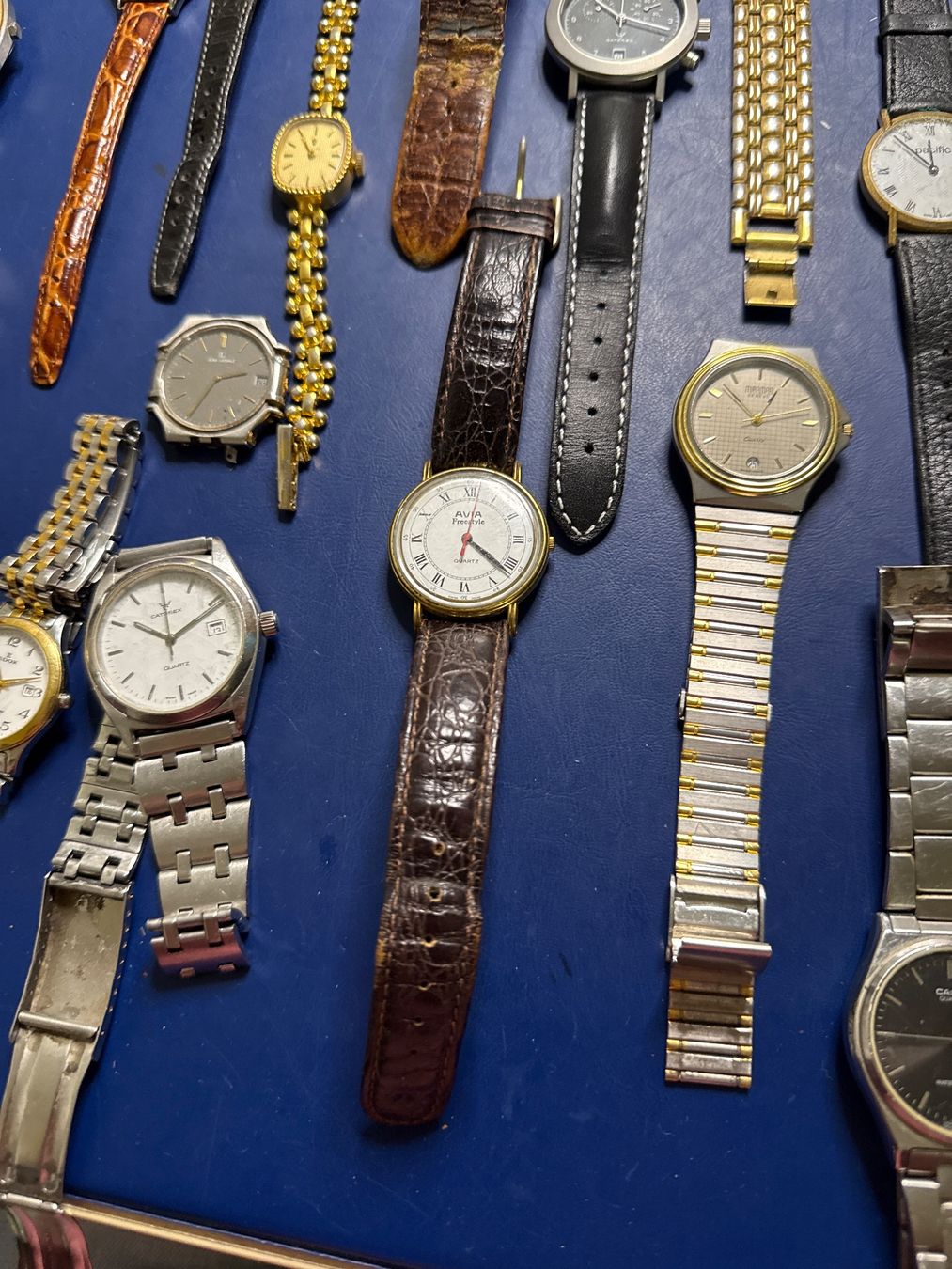Montres: Uhrenlot unkontrolliert – Défectueux à Pfeffingen par Allhandelklgwatches 4
