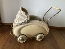 Historischer Kinderwagen aus den 50er Jahren (Vintage)