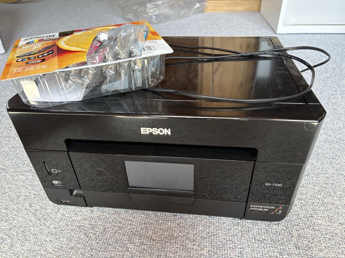 Epson Imprimantes: Epson XP-7100 zzgl. Druckerpatronen – D'occasion à Niederscherli par Hornweg