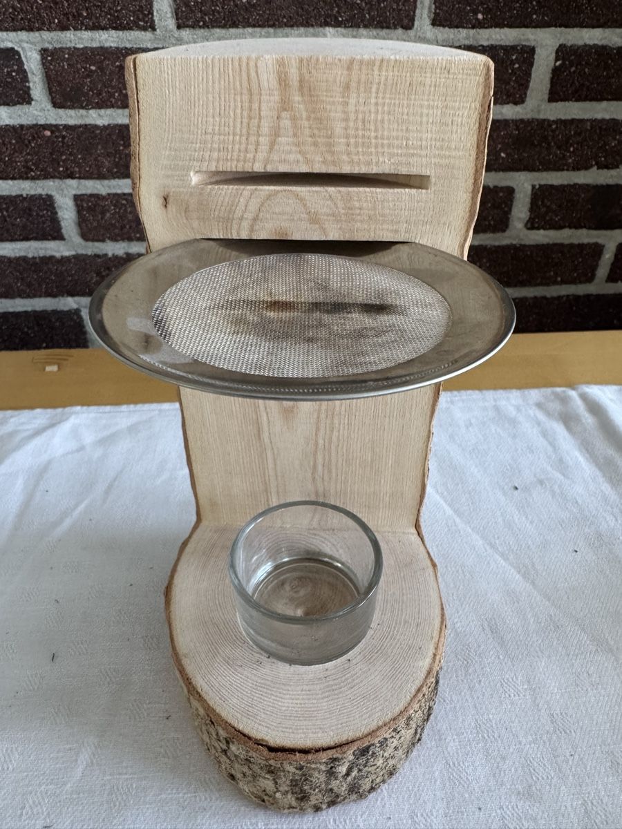 Holzartikel:  Räucherstövchen aus Holz – Gebraucht aus wichtrach von elvena