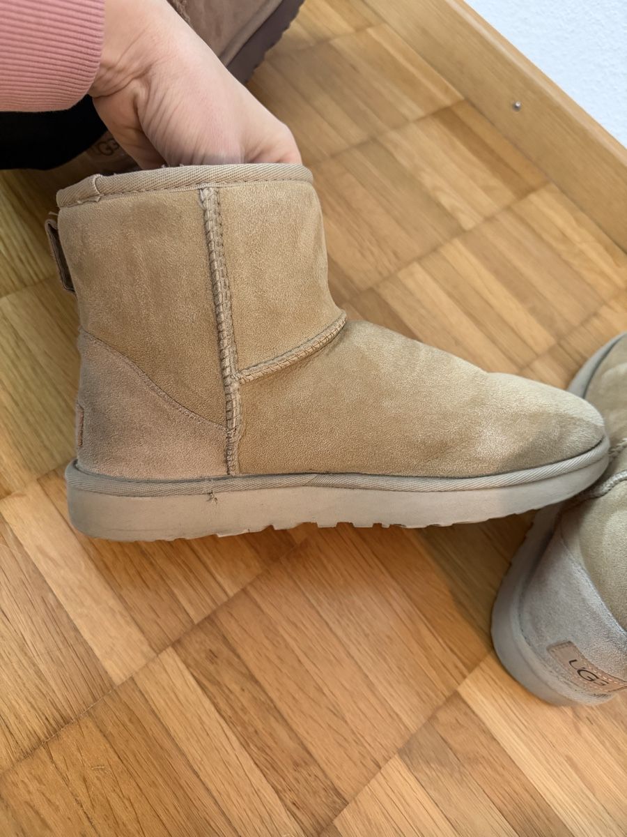 Ugg Scarpe da donna: Winter UGG Boots Braun Gr. 39 - Warm & Gemütlich! – Usato da Jona venduto da Good_luck_ 6