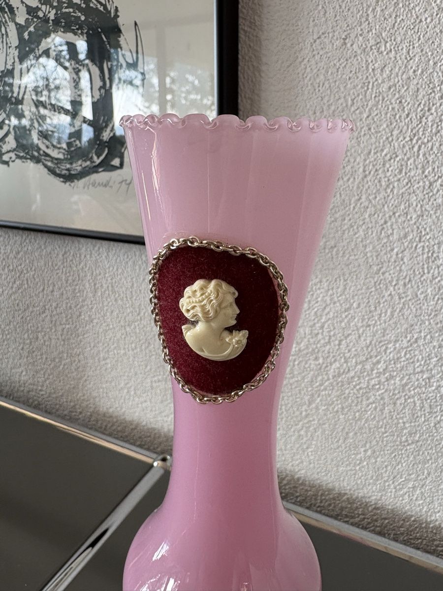 Vasen & Gefässe: Opalina rosa 60er – Gebraucht aus Bellach von 2ndBox 1