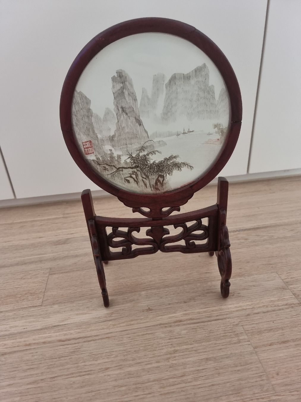 Tutte le decorazioni: Chinesischer Tischschirm aus Holz mit Motiv – Usato da Männedorf venduto da nad_6gqn 1