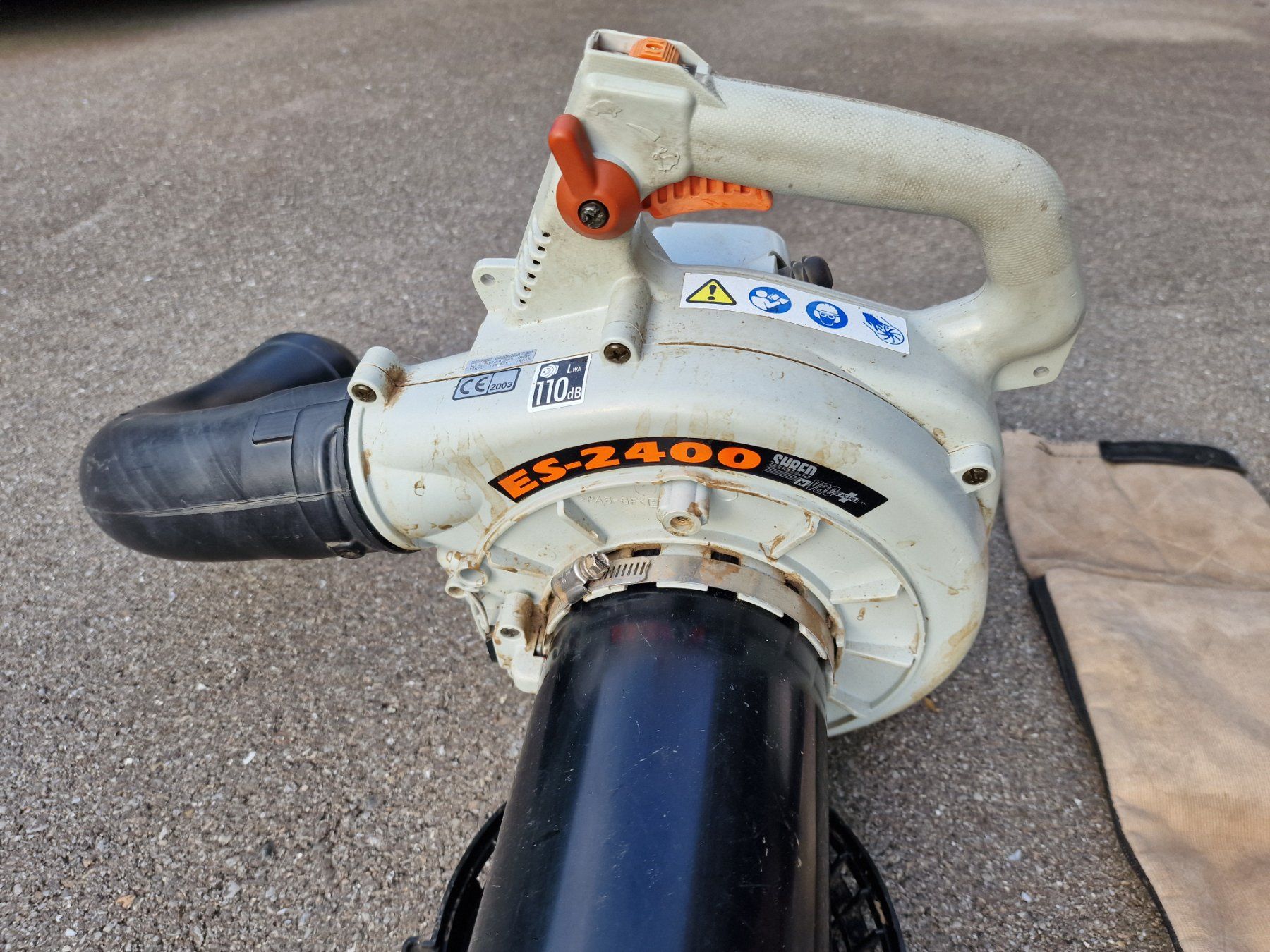 Trinciatrici: Benzin Saughäcksler ES-2400 shred 'n' vac – Usato da Buchrain venduto da Sssschaller 2