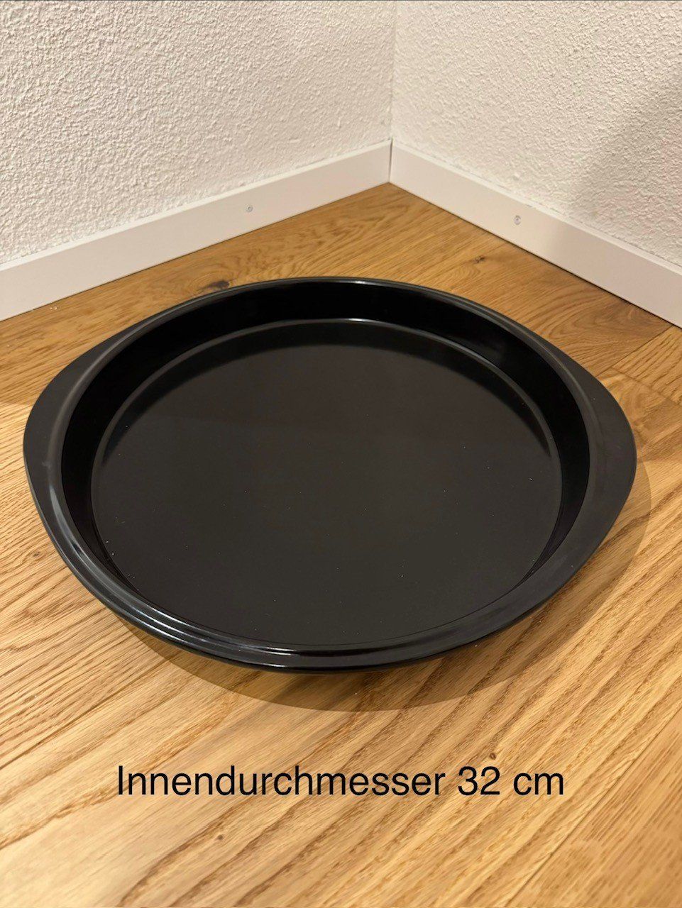 Migros Backformen: schwarzes Kuchenblech 32 cm – Neu (gemäss Beschreibung) aus Kleindöttingen von CorinaCoco