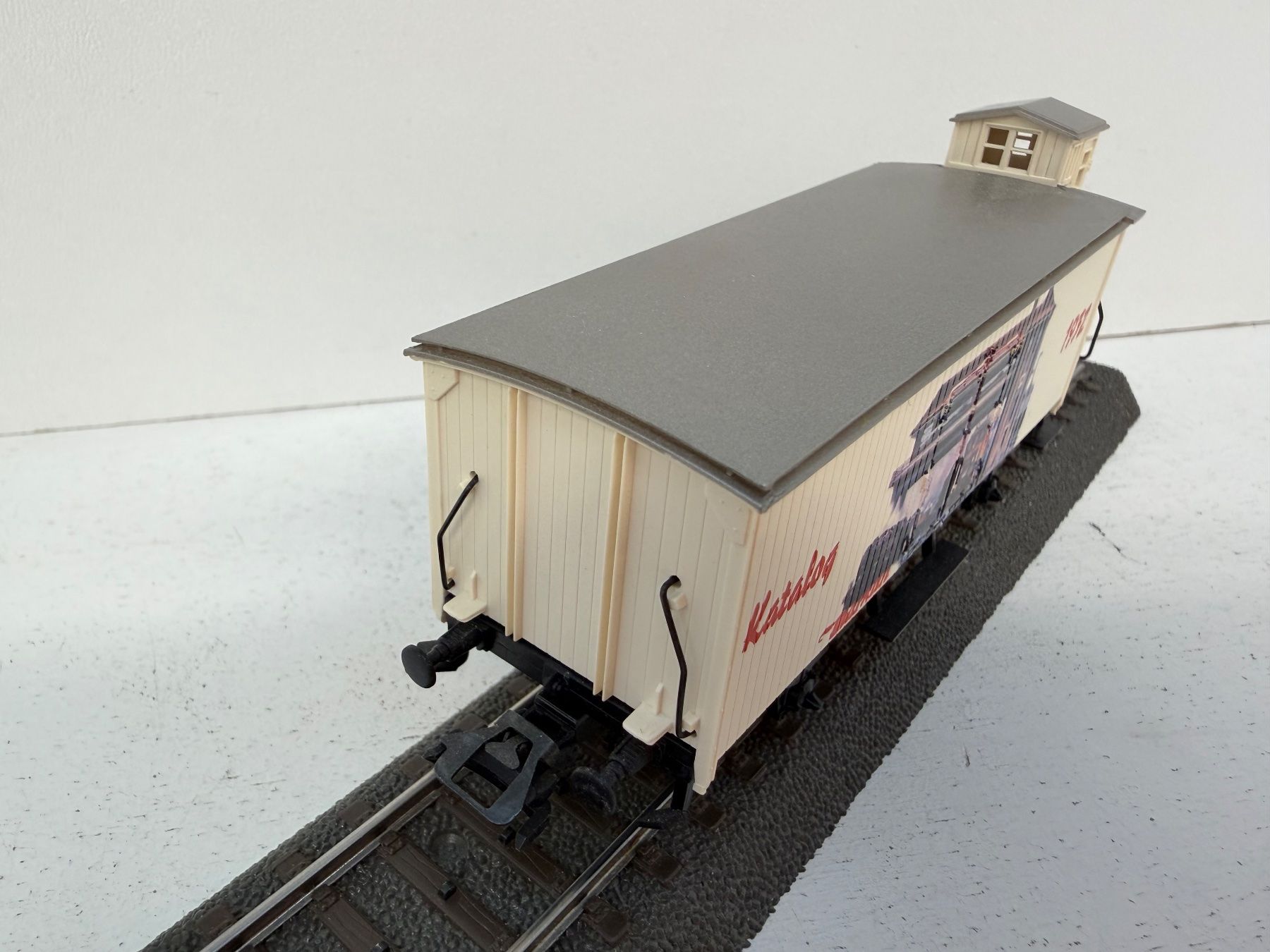 Märklin Modellini di ferrovie: Märklin Katalogwagen 1932 4680.901 – Usato da Büsserach venduto da ModellbahnDepot 3