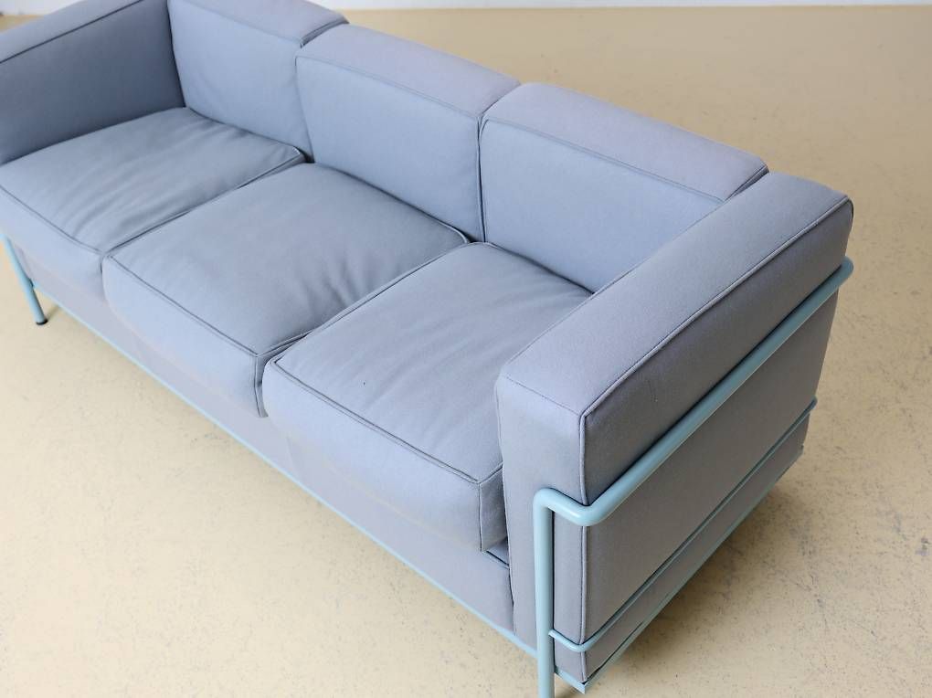 Cassina Divani: Le Corbusier LC2 von Cassina, Stoff – Usato da Meinisberg venduto da atelier_TILIJA 3