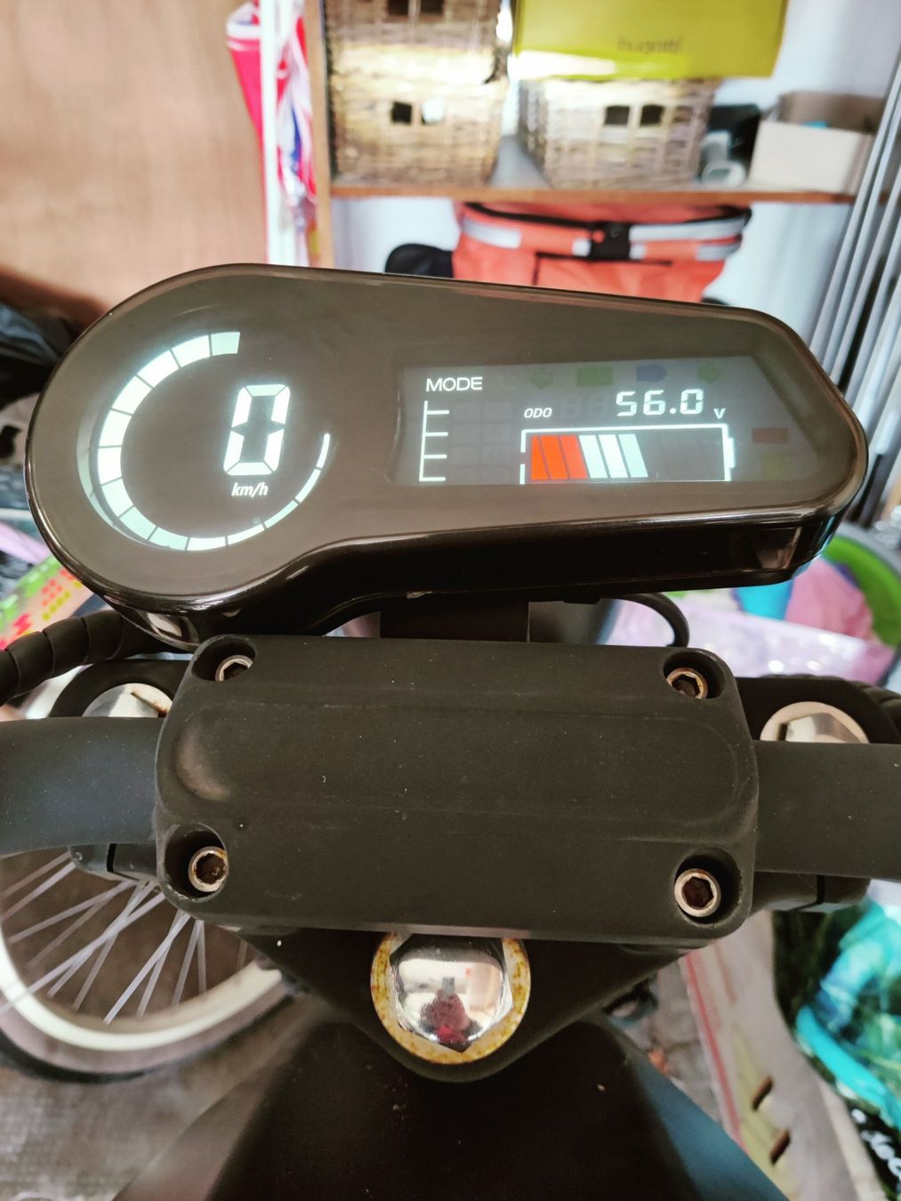 Scooter: Scooter électrique noir type CityCoco état correct – Usato da Sonvilier venduto da Agostinho99 3