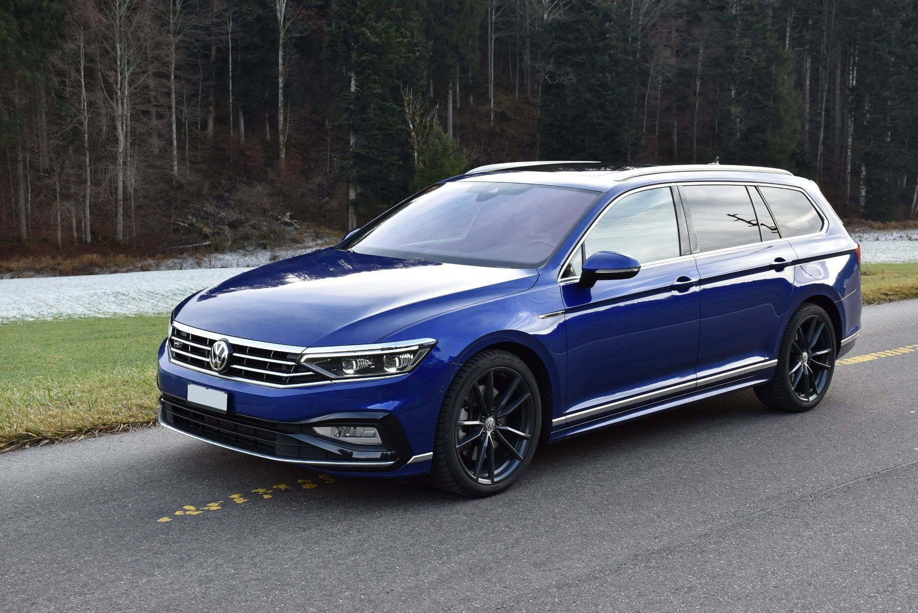 VW Autos: VW Passat R-Line V. 2.0 TDI – D'occasion à Wattenwil par mr_bern 2