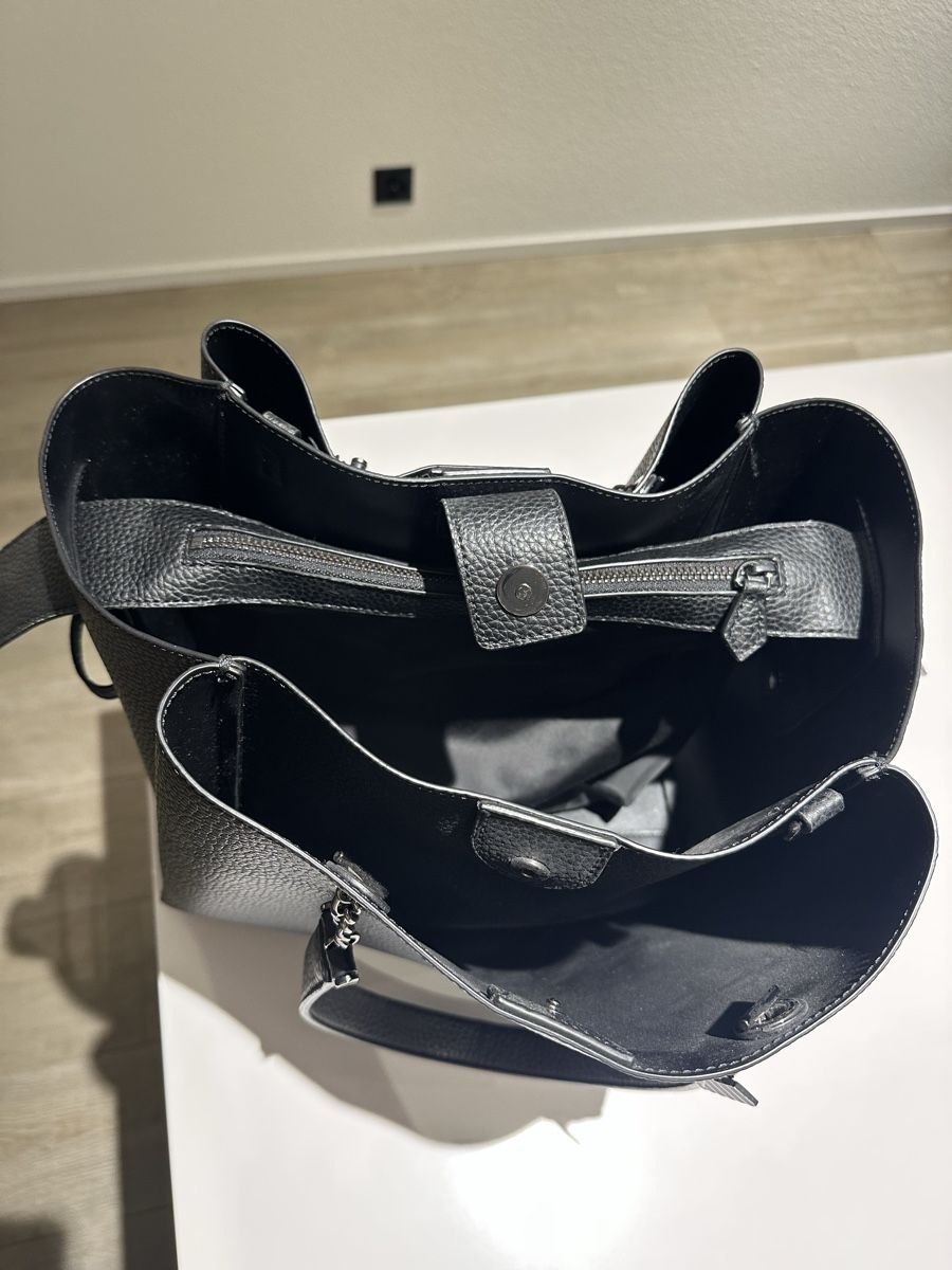 Taschen für Damen: Emporio Armani Handtasche – Neu (gemäss Beschreibung) aus Embrach von fabiennejessica 2