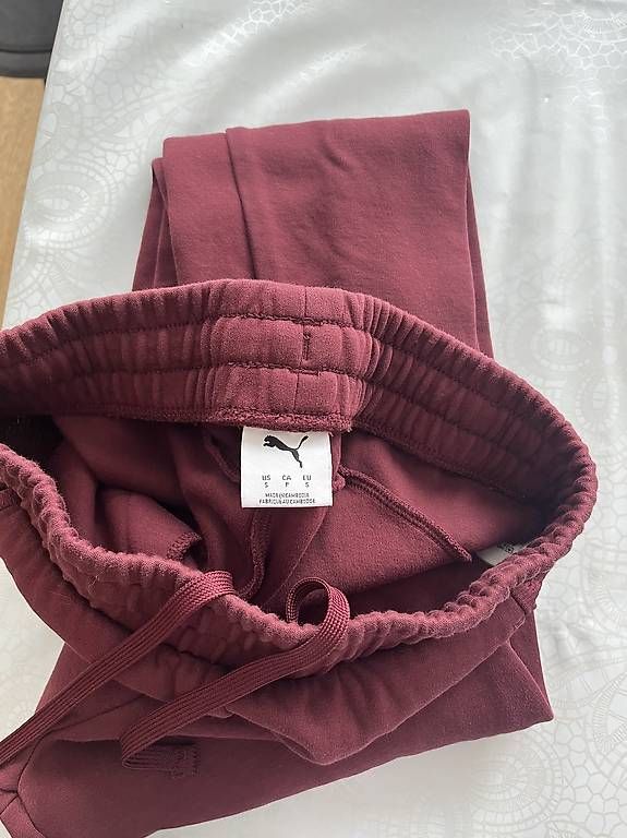 Pantaloni: Lot de 2 bas de training  – Usato da Lonay venduto da Angelafidji13 1