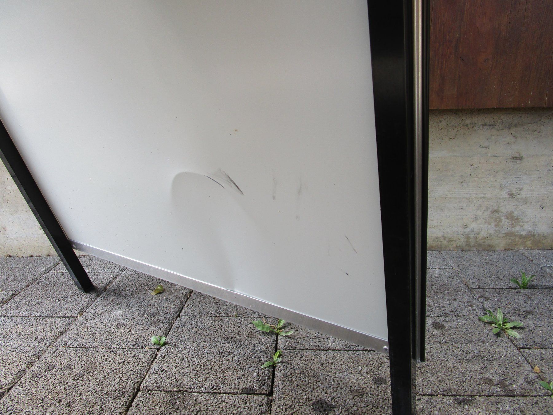 Equipement de magasin & Foires: Plakatständer / Kundenstopper – D'occasion à Volketswil par Megaissimo 3