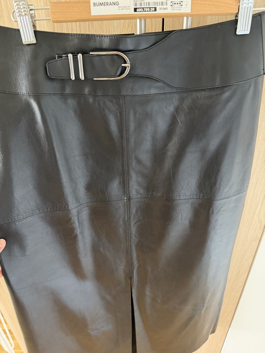 Massimo Dutti Jupes: Massimo Dutti leather skirt M – D'occasion à Nyon par dasha107 4