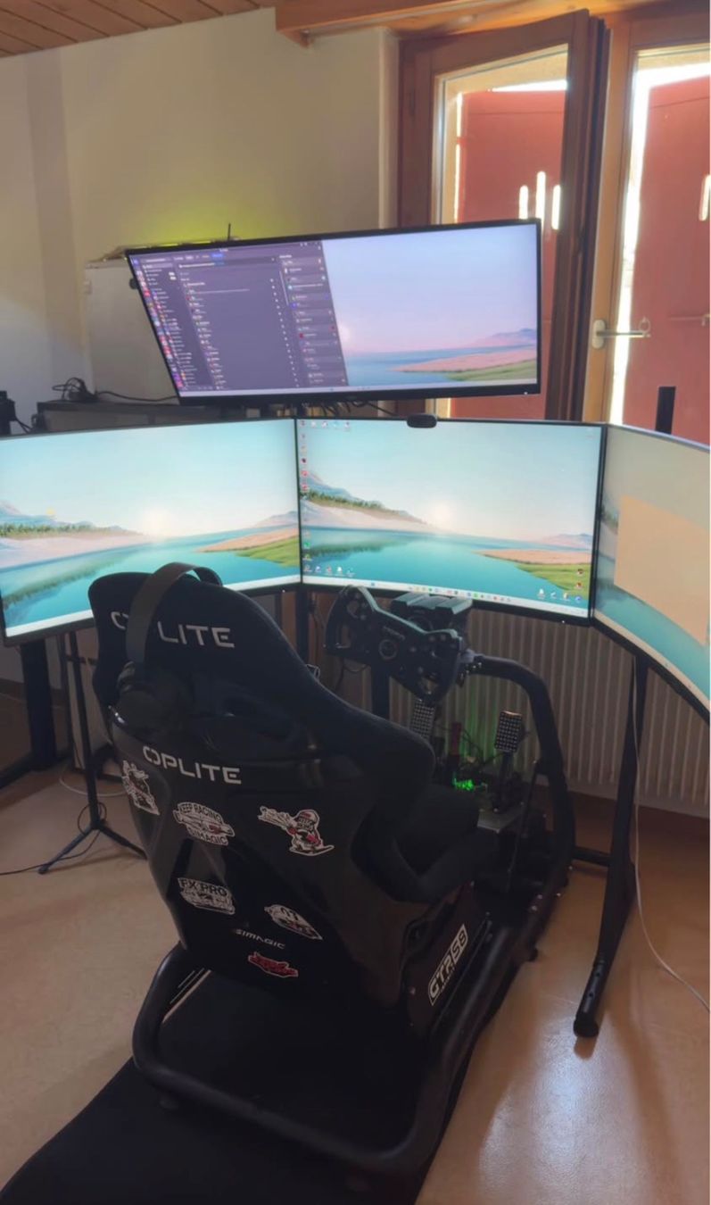 Moza Racing Controller: Komplettes Sim-Racing-Setup zu verkaufen – Nuovo (secondo la descrizione) da Brienz BE venduto da Silvaleo