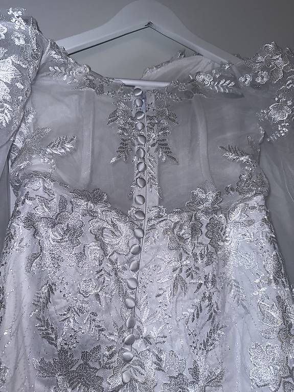 Vestiti: Hochzeitskleid  – Usato da Gränichen venduto da nes_2lpd 4