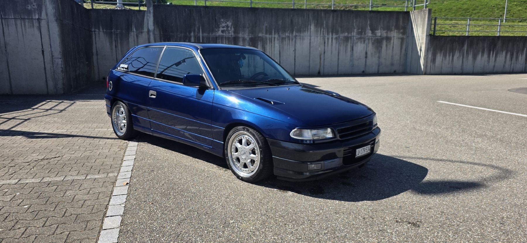 Opel Automobili: Opel Astra F GSI – Usato da Alberswil venduto da La1707
