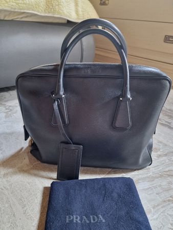Edle PRADA Ledertasche in Schwarz - Top Zustand! 👜🖤
