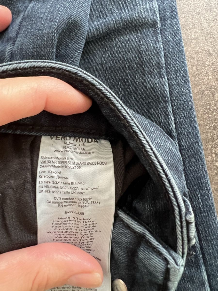 Vero Moda Jeans: Jeans Vero Moda, NEU! S/32 – Nuovo (secondo la descrizione) da Wangen b. Olten venduto da Molinker 4