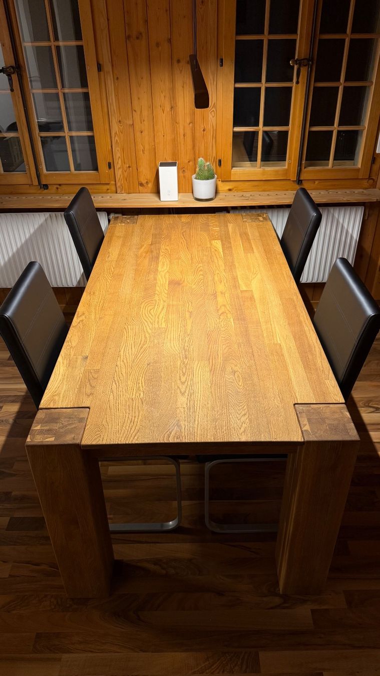 Tables: Esstisch Eiche massiv – D'occasion à Heimiswil par nic_pt62 1