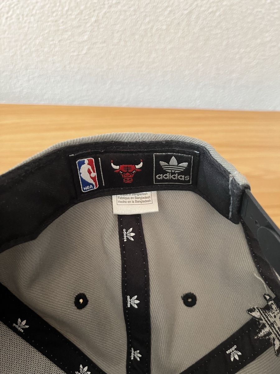 Adidas Copricapi, berretti & cappellini: Chicago Bulls Adidas Snapback [2013] – Usato da Niederhasli venduto da DKNSTUDIOS 3
