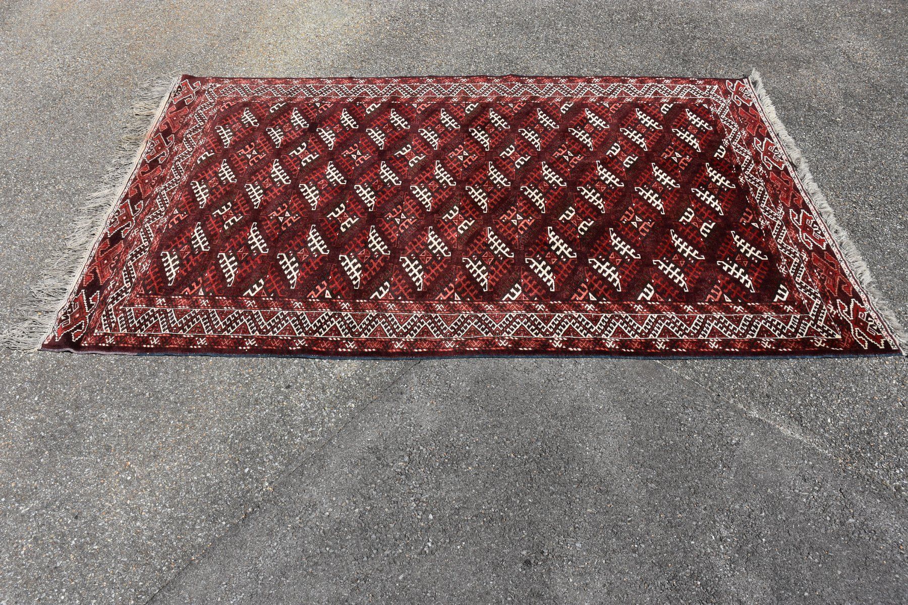 Tappeti: tapis d'orient – Usato da La Chaux-de-Fonds venduto da loba2