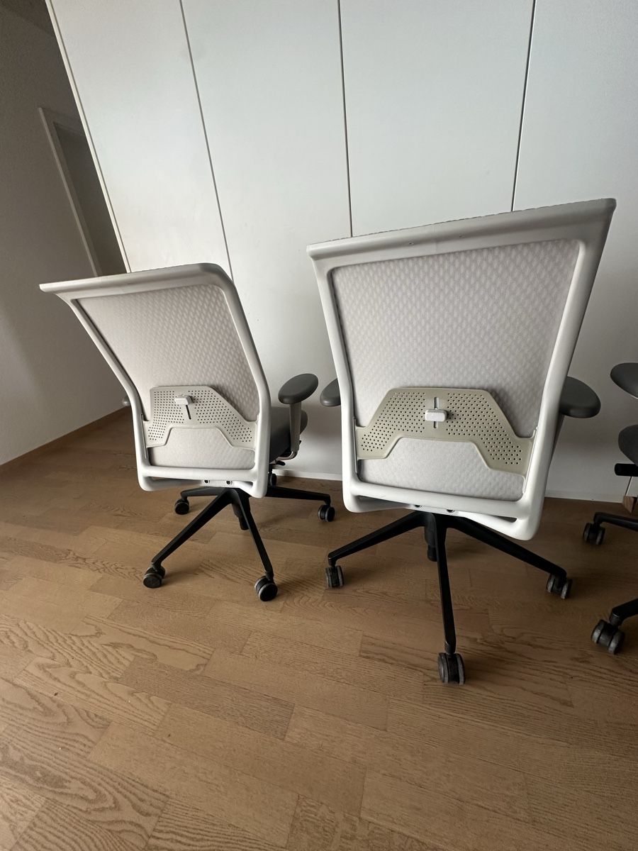 Vitra Sedie: SUPER ANGEBOT!!! Vitra Id Mesh Bürostuhl – Usato da Oberbipp venduto da Angel_Queen 7
