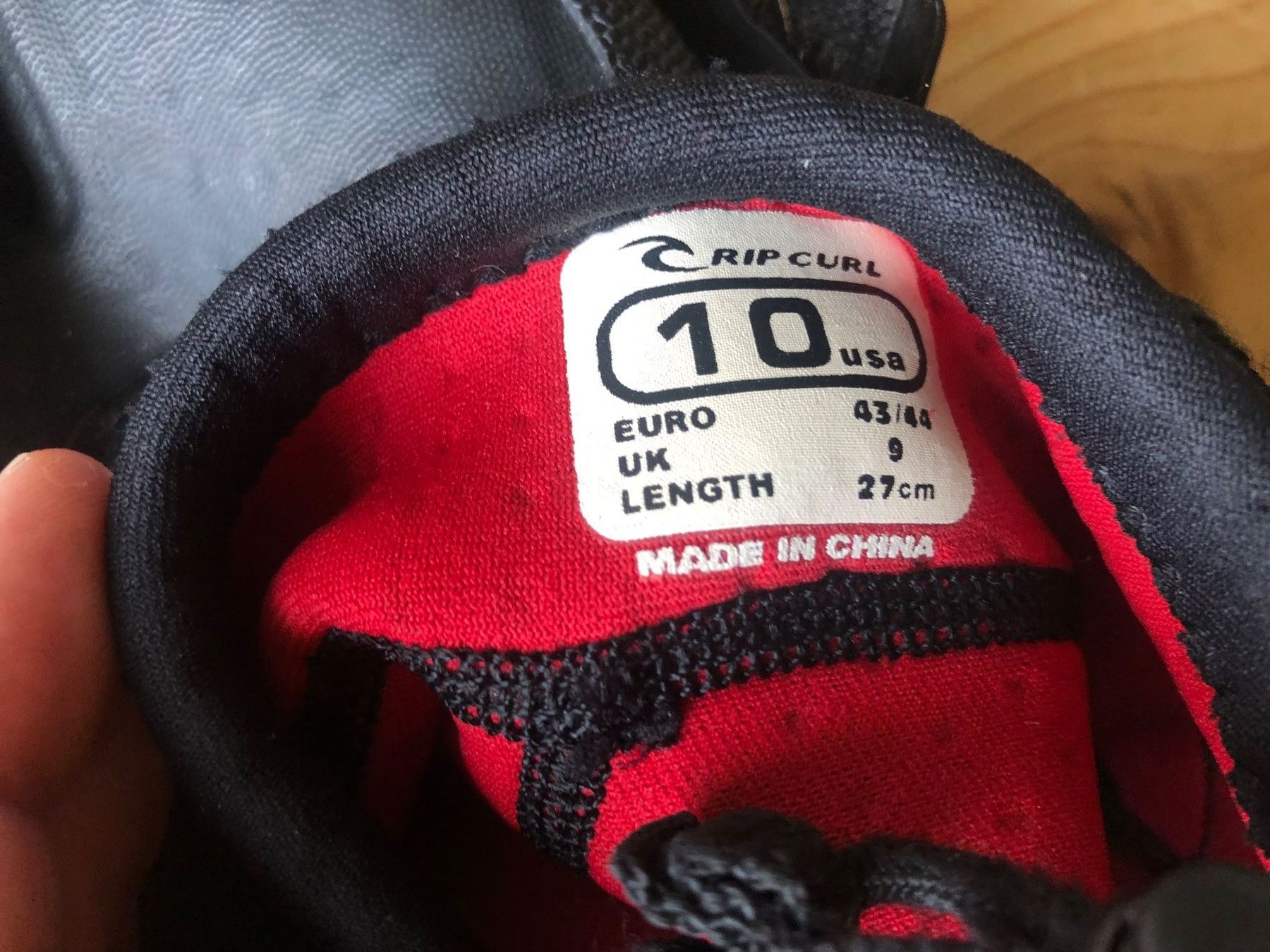 Rip Curl Scarpe da uomo: Surf Booties - Rip Curl - Gr.43 – Usato da Bern venduto da CiroCiroCiro 2