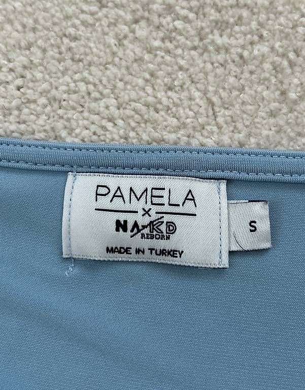 Vestiti: Pamela x NA-KD Kleid hellblau – Usato da Vaduz venduto da hasi_75 1