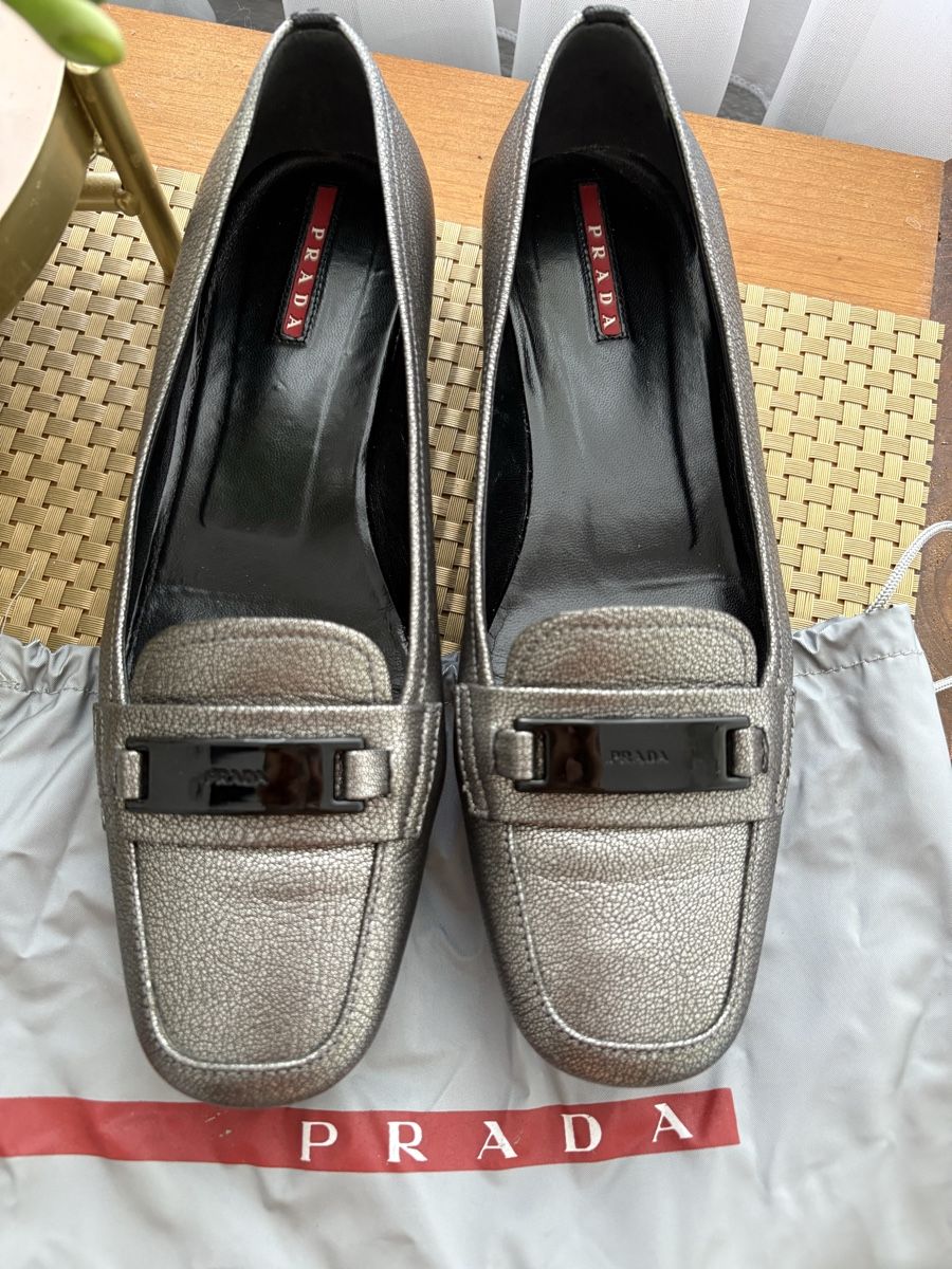 Prada Scarpe da donna: Mocassini PRADA donna argento taglia 37.5 – Usato da S. Antonino venduto da LIKA91 1