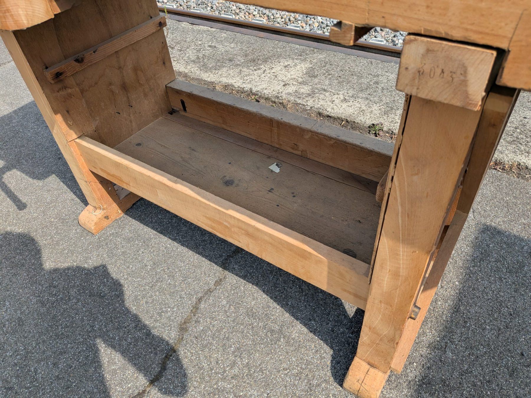 Werkbänke: Massivholz-Werkbank - 2 Spanner - Ref. 07/28 – Gebraucht aus Au ZH von BrockiAu 7