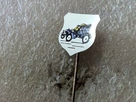 Anstecknadel 39: Auto