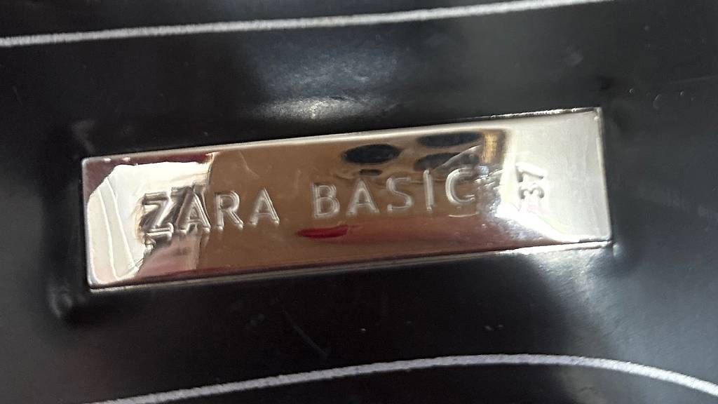Flipper: Zara Flip Flops – Usato da Winterthur venduto da eva_zfz7 2