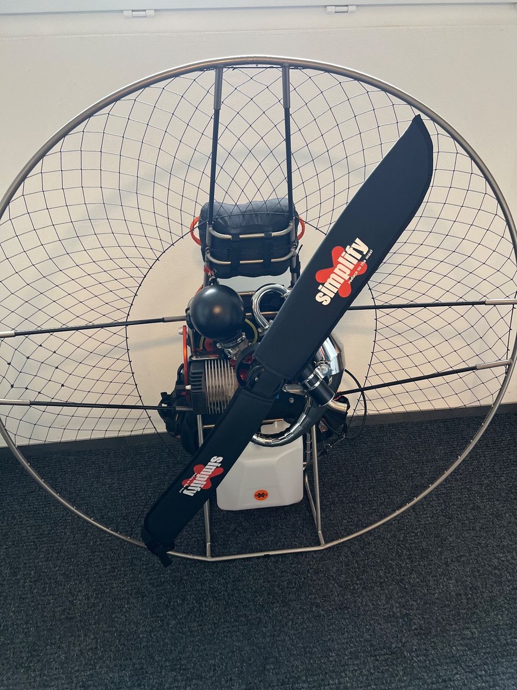 Sport dell'aria & Aquiloni: Paramotor Simplify Adventure mit EOS 150 Motor – Nuovo (secondo la descrizione) da Hellbühl venduto da Rodgers67