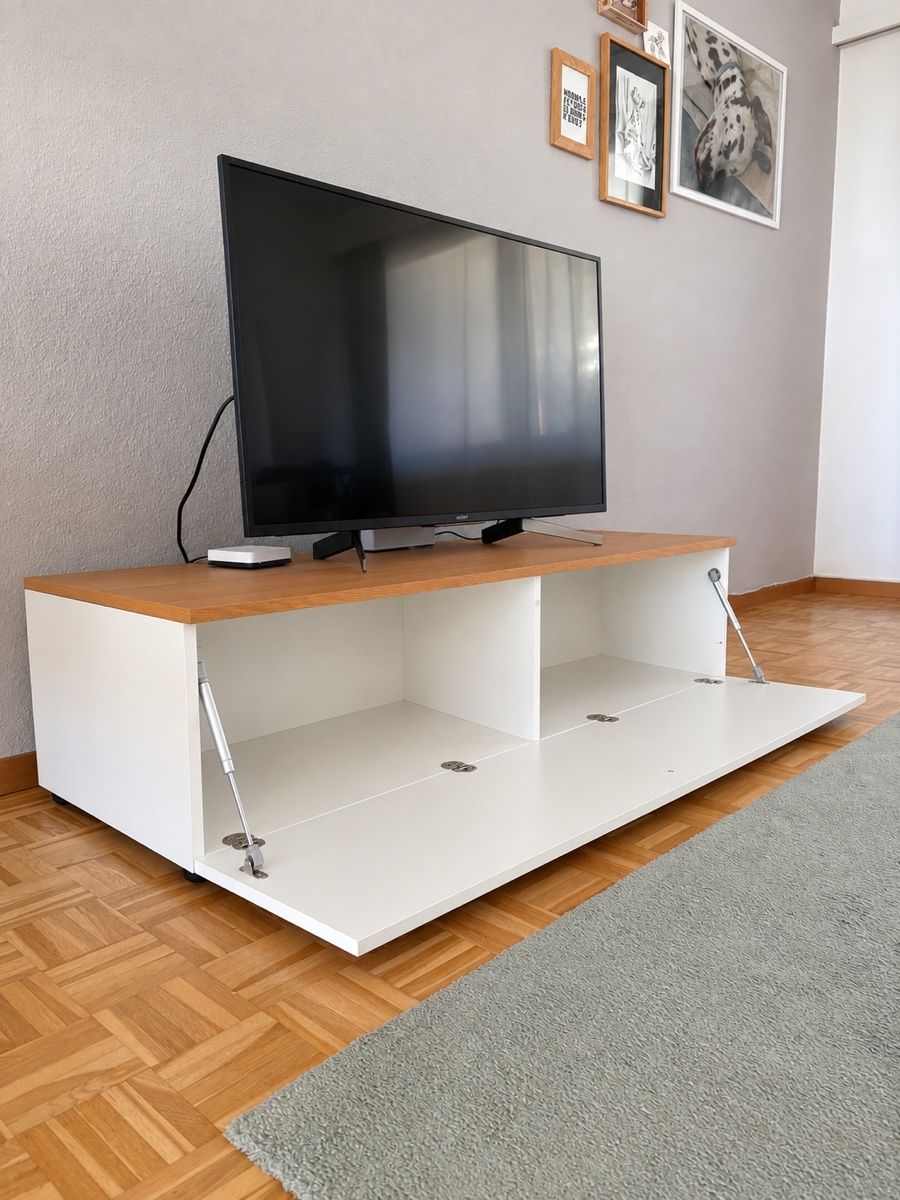 Interio TV Möbel: Sideboard – Gebraucht aus Adliswil von DominiqueZuercher
