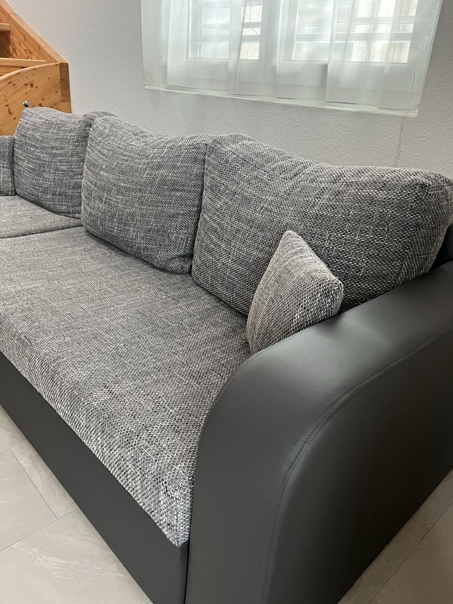 Sofas: Ecksofa grau Kunstleder guter Zustand – Gebraucht aus Pfäffikon ZH von han_7b28 2
