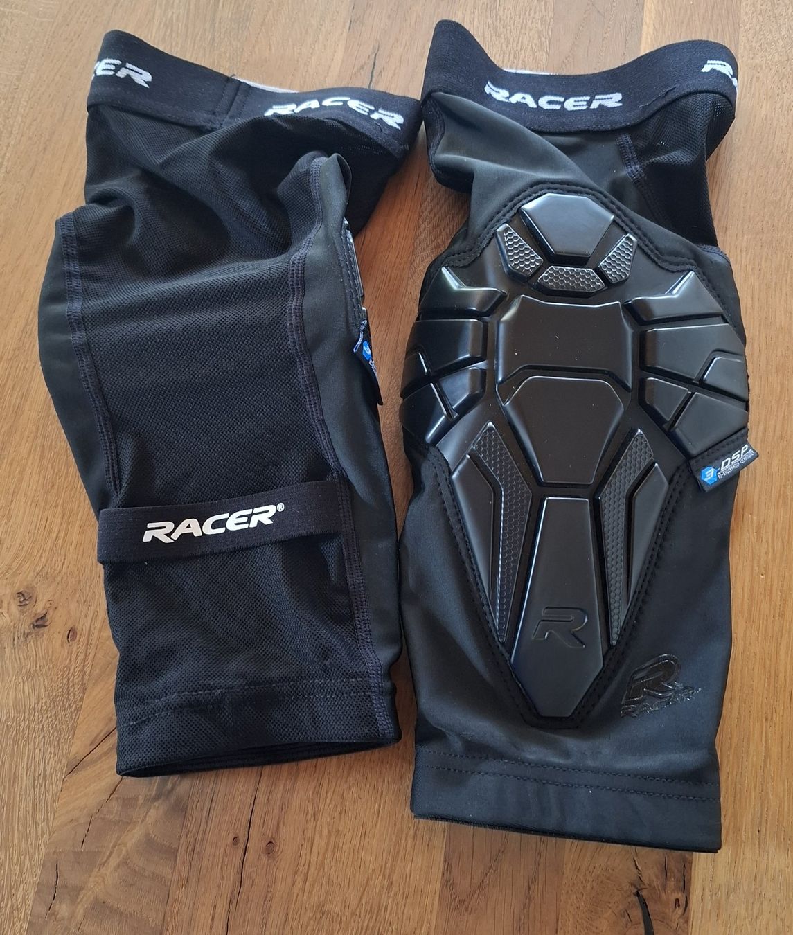 Protezioni & Imbottiture: Genouillères Racer Flexair – Nuovo (secondo la descrizione) da Châtel-sur-Montsalvens venduto da Sss4 1