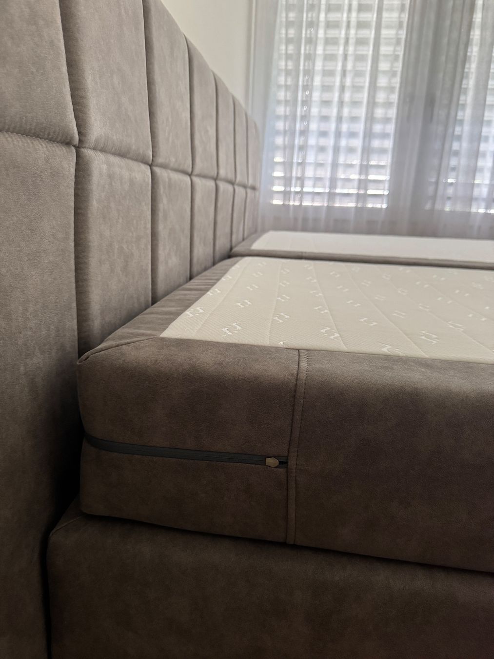 Letti: Boxspringbett 180x200 cm mit Bettkasten + Emma Topper (vb) – Usato da Bottmingen venduto da boj_g52c 3