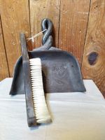 Antikes Handfegerli mit Schaufel, Holz, Vintage Deko.