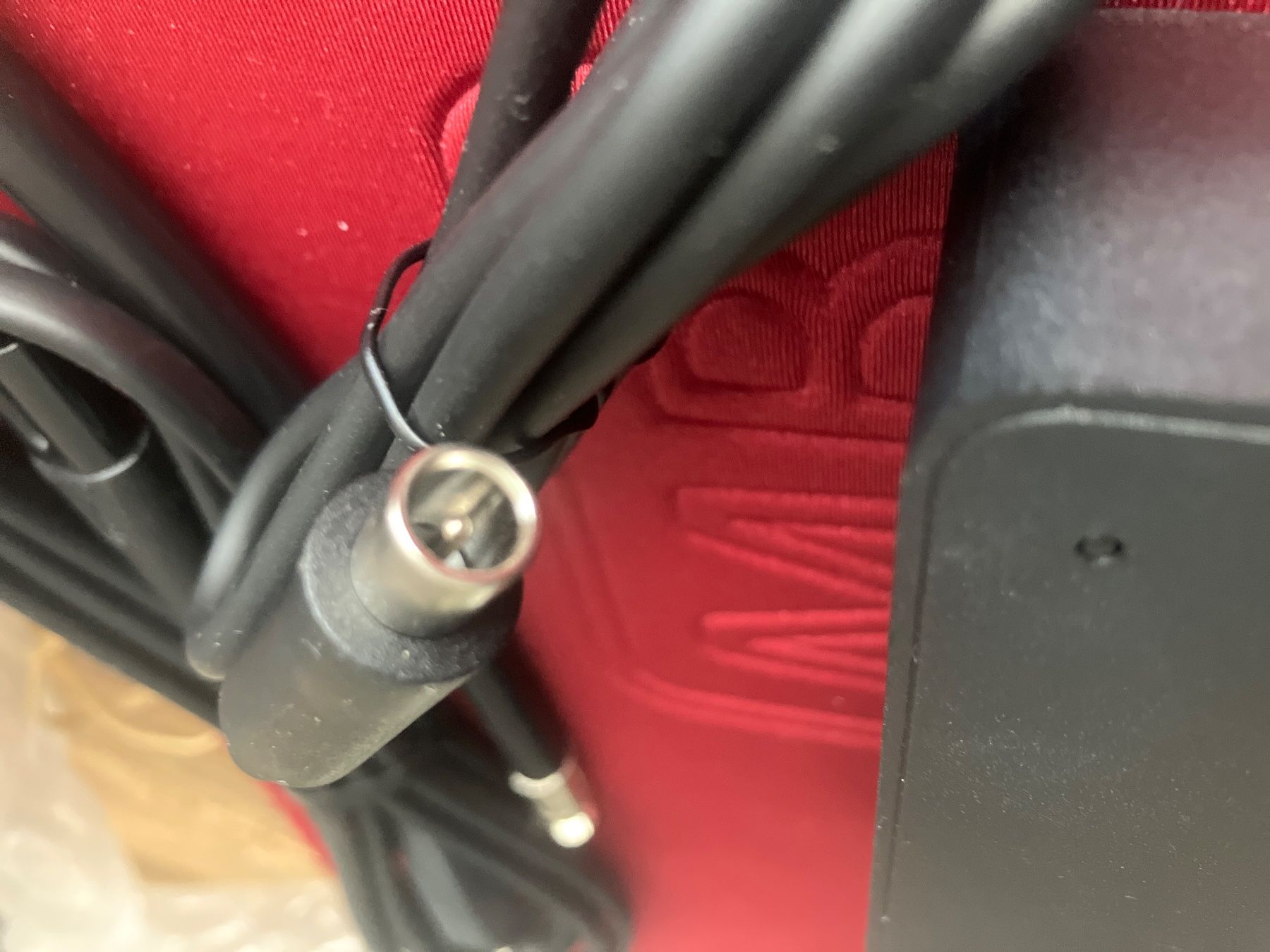 Xiaomi Caricabatterie: Xiaomi E-Scooter Ladegerät – Nuovo (secondo la descrizione) da Hausen AG venduto da tom_nx9h 1